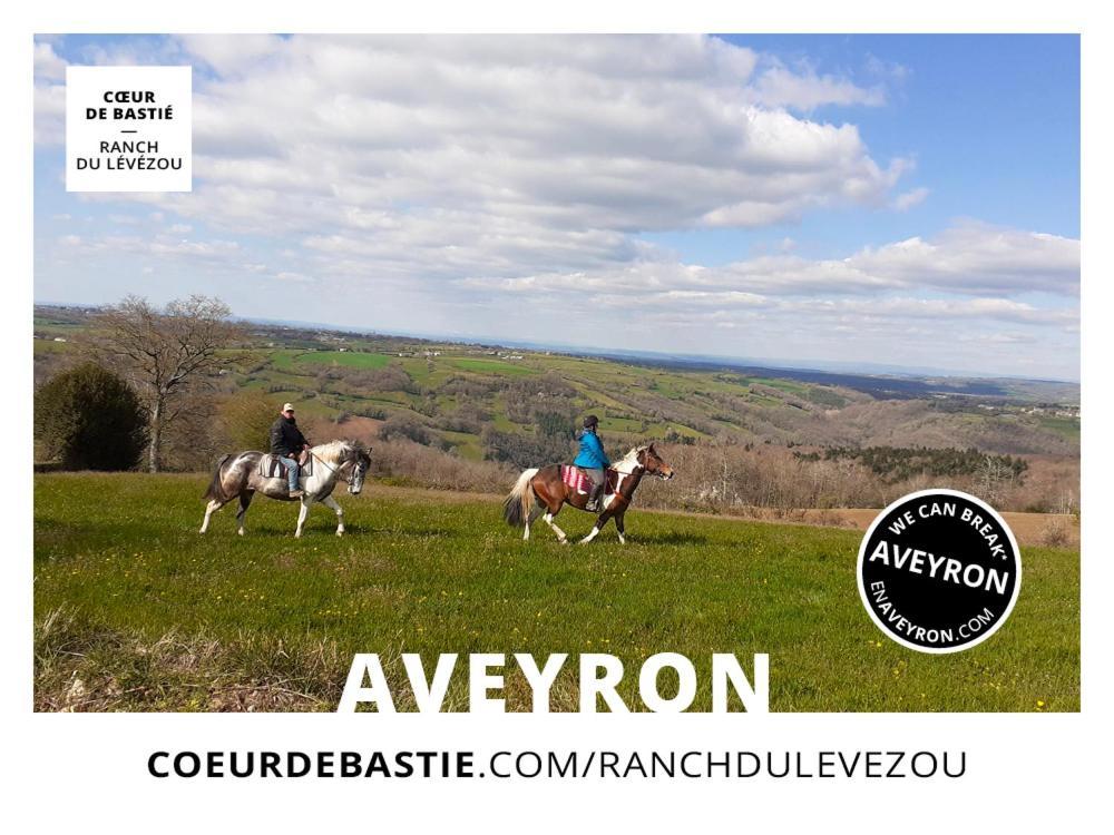Chambres D'Hotes Coeur De Bastie Et Ranch Du Levezou Tremouilles Екстер'єр фото