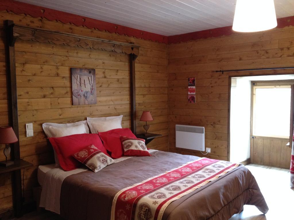 Chambres D'Hotes Coeur De Bastie Et Ranch Du Levezou Tremouilles Номер фото